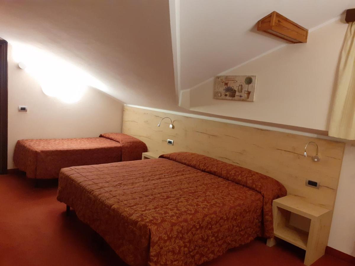 Hotel Des Alpes 코스티노델라프레소라나 외부 사진