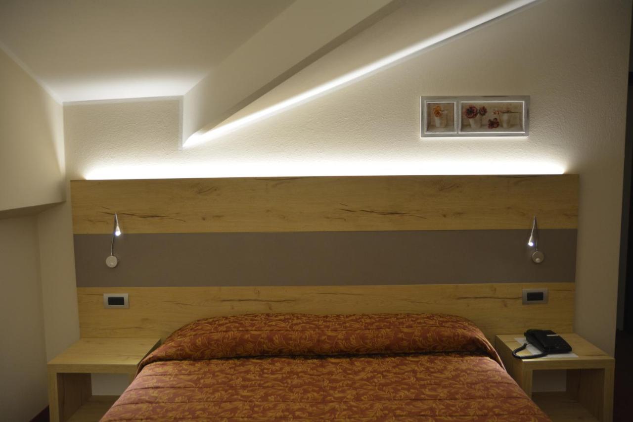 Hotel Des Alpes 코스티노델라프레소라나 외부 사진